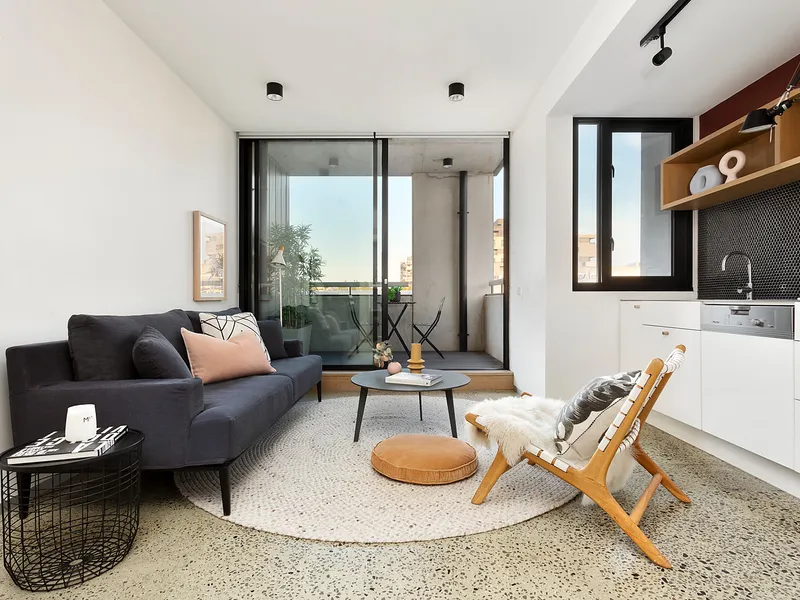 Sophisticated Fitzroy style, central & superbly appointed