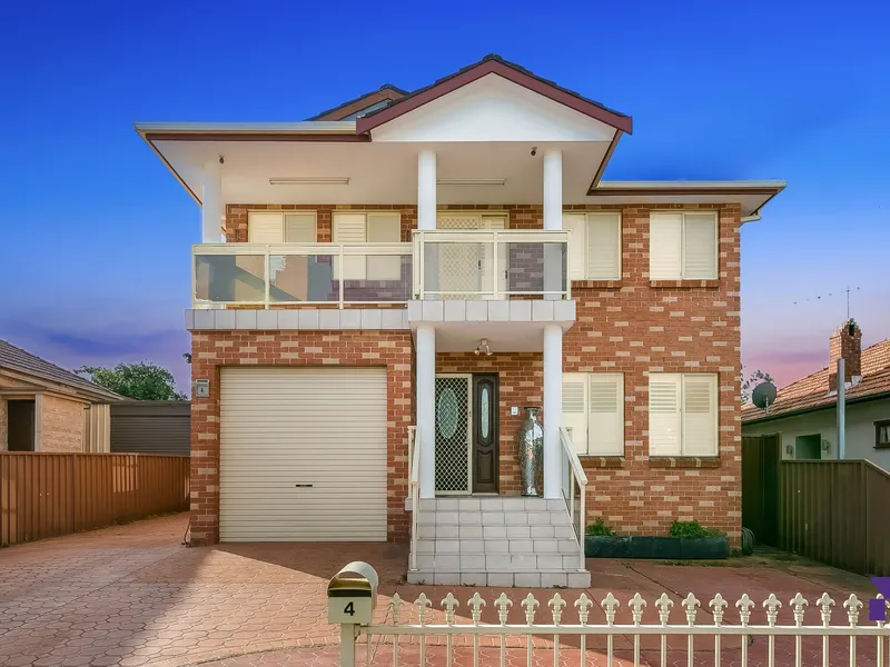 Master built family home and retreat ideal for 3 families or investment opportunity