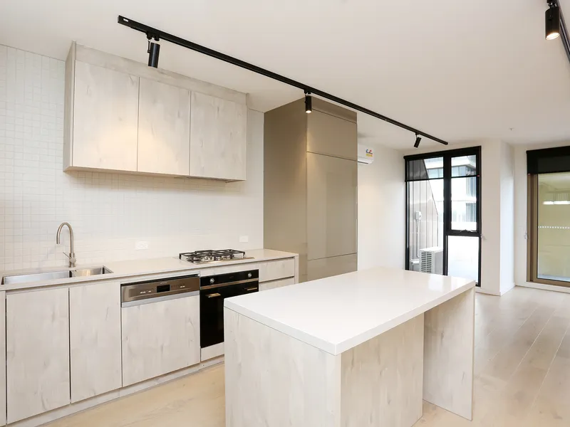 Fabulous Apartment in Convenient Location - 