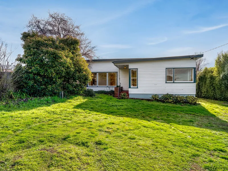 House Located In Peaceful Neighbourhood