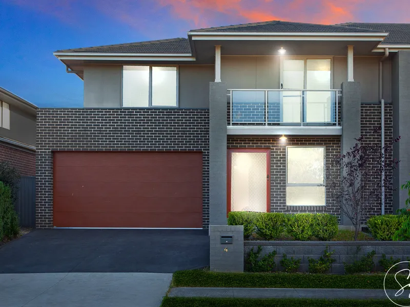 Modern Family Home Close to all Amenities!