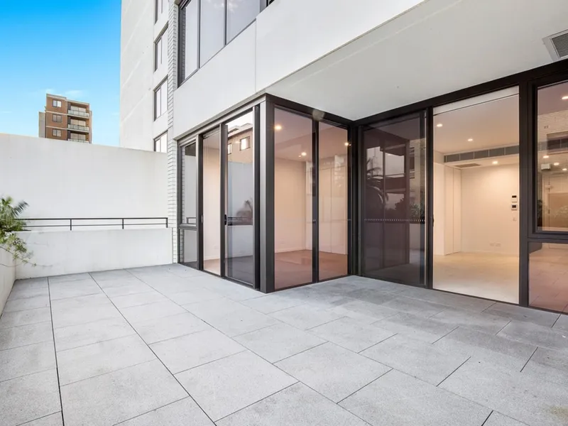 Stylish One Bedroom Apartment with Parking