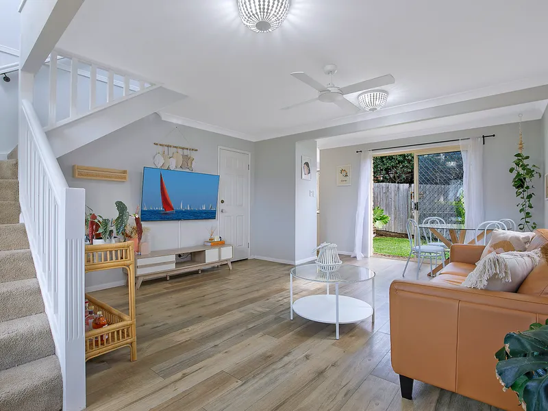 Stylish Townhouse with Great Outdoor Area