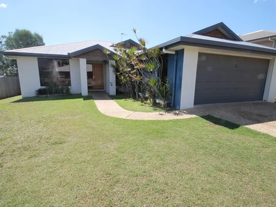 STYLISH 4 BEDROOM LOWSET HOME LOCATED IN A QUIET STREET WITH A FLAT YARD