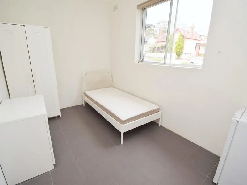 Lovely Room For Rent