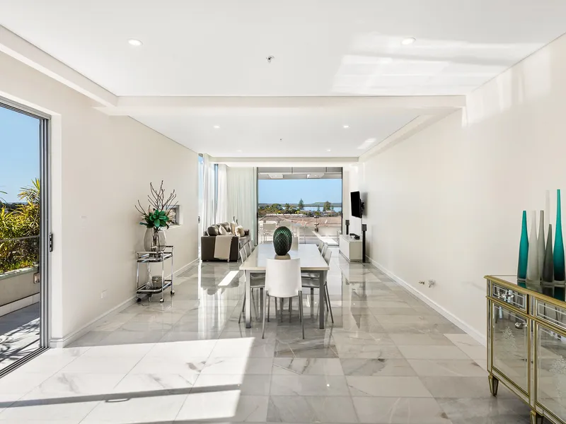 Luxury Penthouse with Stunning Water Views in a Prime Location