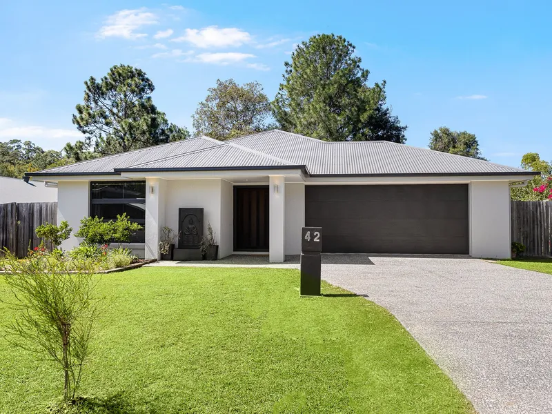 Modern Spacious Living in a great location