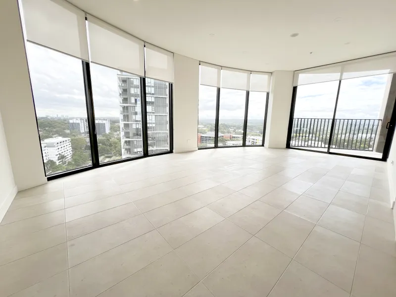 Brand new luxury two Bedroom apartment 270 degrees of amazing views!!!