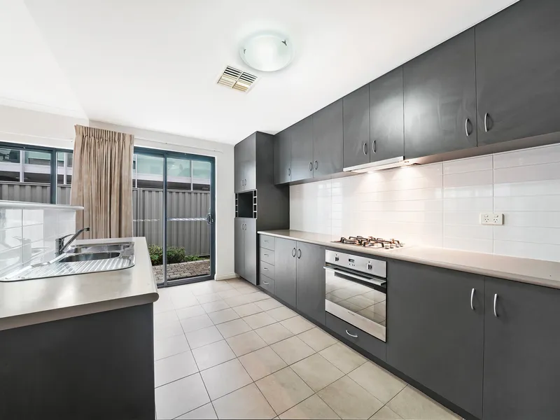 Secure complex - Great Location