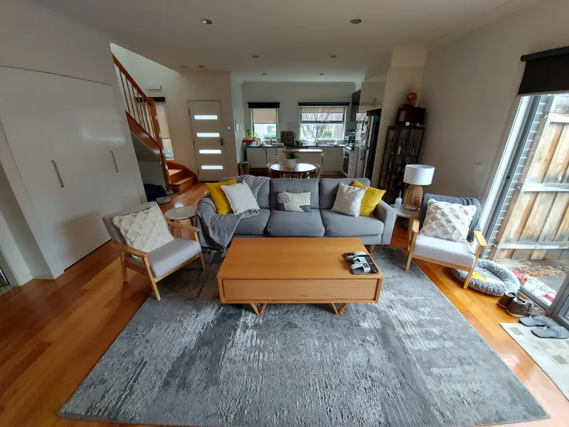 VERY SPACIOUS, MODERN & WAITING FOR YOU
