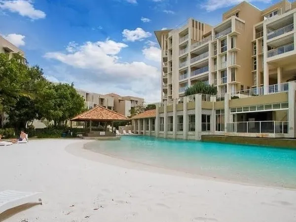 Wonderful Waterfront Apartment