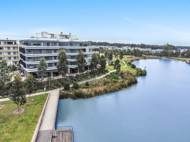 A Brand New Lifestyle and Location By The Lake