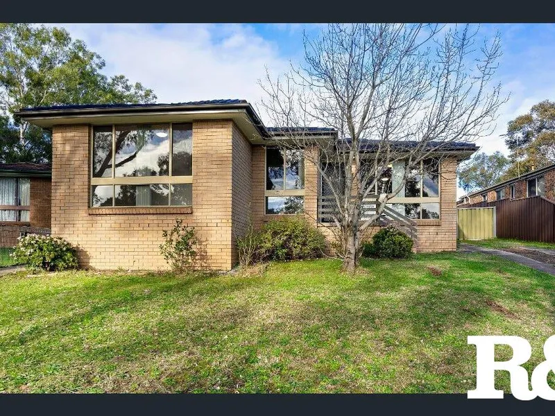 3 Bedroom Brick House + Granny Flat (Council Approved) on 694.5m2 block of land