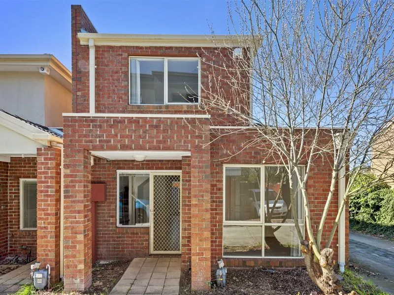 Convenient Living in Box Hill