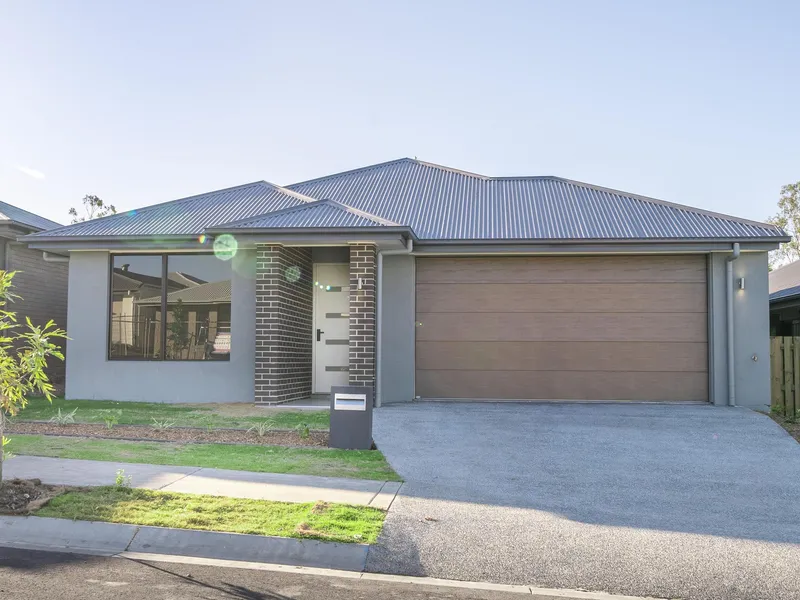 BRAND NEW LIFESTYLE AND LIVING IN GREENBANK