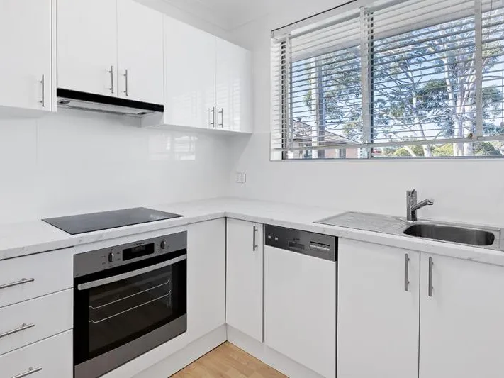 MODERN TWO BEDROOM APARTMENT...