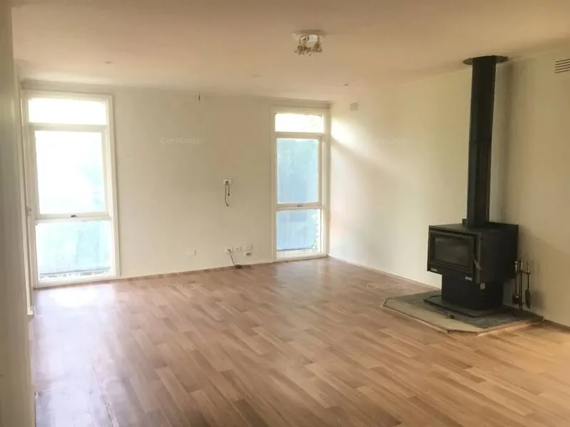 5 bedroom house located in Nunawading 