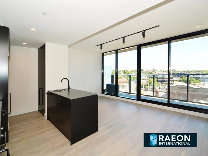 Modern 2 bedroom apartment - Central Camberwell Location - short walk to all amenities