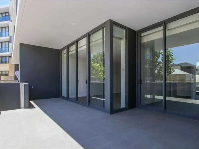 SPACIOUS 1 BEDROOM - UNFURNISHED APARTMENT AT GRANDSTAND