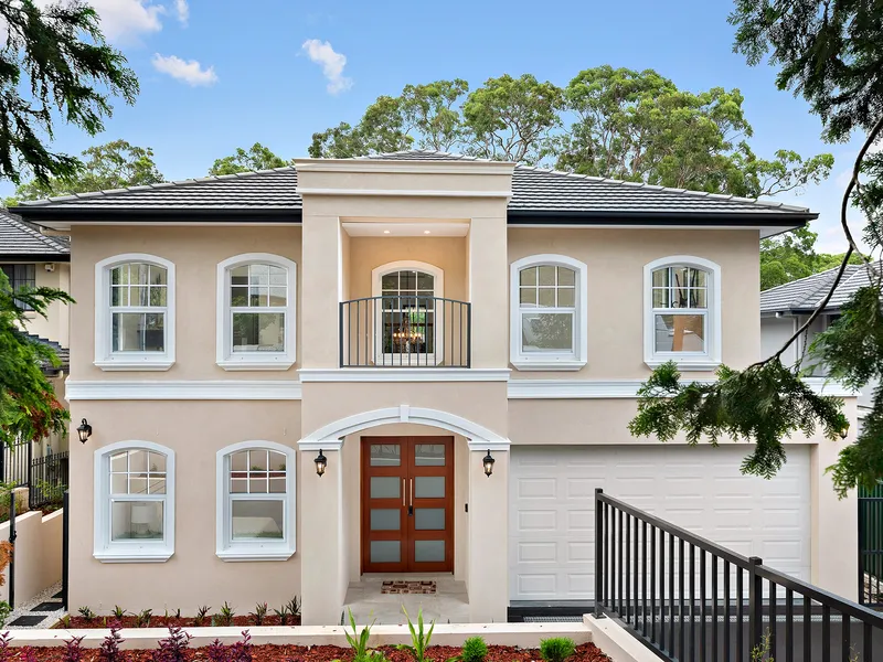 LUXURIOUS BRAND NEW EXECUTIVE ENTERTAINER