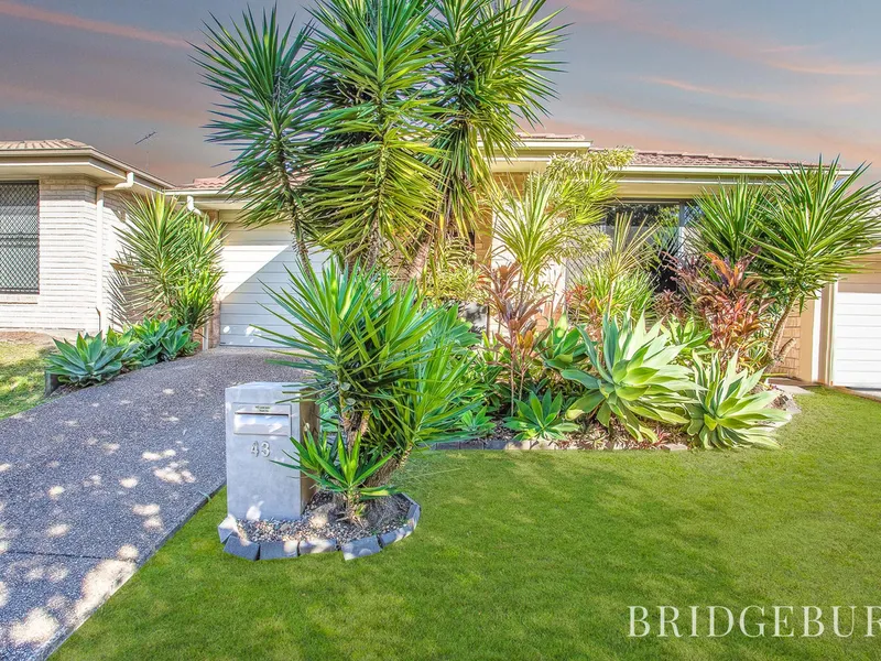 FANTASTIC PLANTATION BUILT HOME OPPOSITE RESERVE AVAILABLE FOR SALE FOR THE FIRST TIME