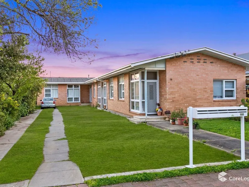 Delightful unit in sort after location