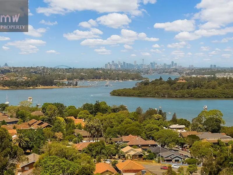 MUST GO!Magnificent Water View and Convenient Location