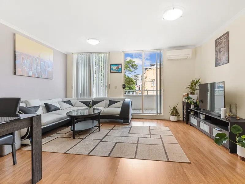 Oversized 1-bedder in the heart of Ashfield