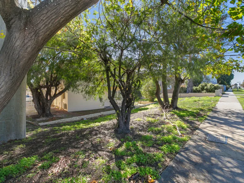 Applecross Unfurnished Units for lease $230.00pw