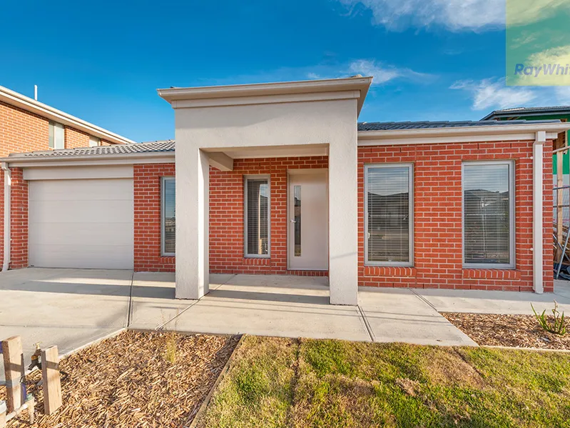 Beautiful Modern Home In the Annadale Estate