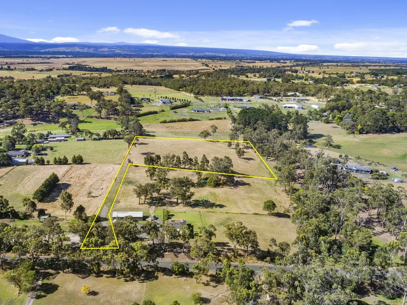 5 Acre Private Hidden Treasure - Ready To Build On