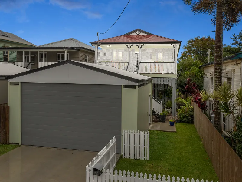 ENDEARING SEASIDE COTTAGE WITH SUPERB GROWTH POTENTIAL