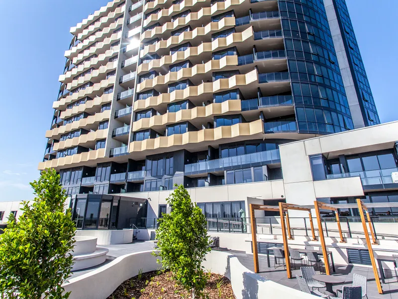 NEARLY NEW & READY FOR YOU