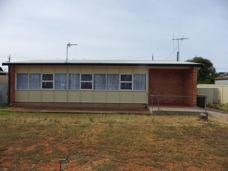 SINGLE HOME AT A MAISONETTE PRICE !