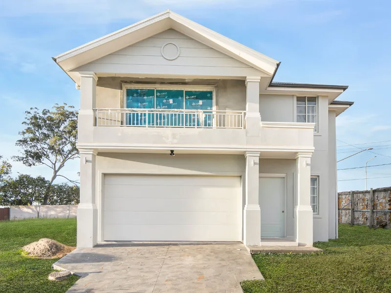 Stunning by Day, Dazzling by Night – Your Dream Home Awaits at One Fairway