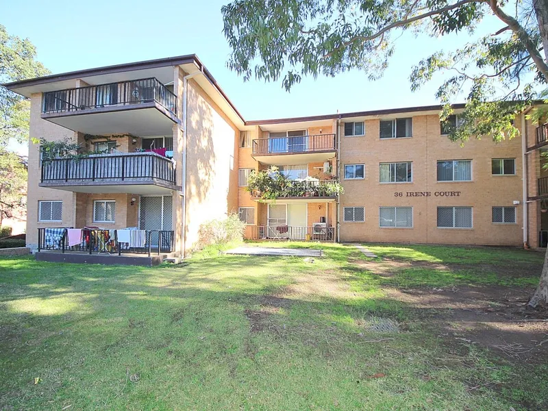 2 BEDROOM RENOVATED UNIT BANKSTOWN 