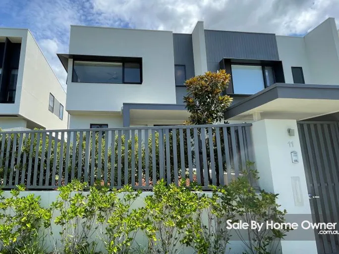 Owner Relocating!, 2 Storey Terrace Home, Still Under Warranty!