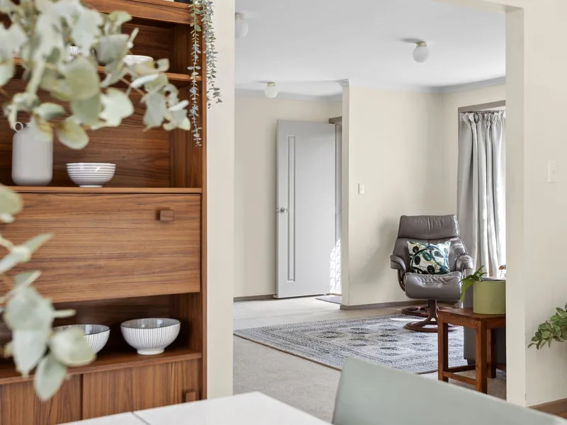 Charming and Perfectly Maintained