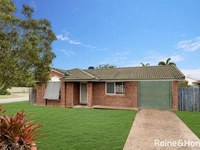 Charming Home in Kirwan, with a pool