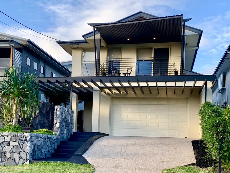 Immaculate Family Entertainer