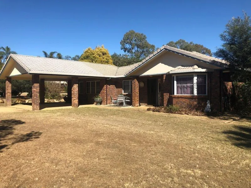 Lowset Brick Home on 4 acres