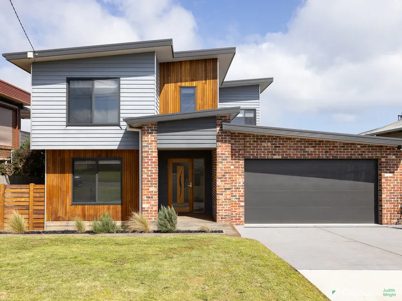 Welcome to Your Dream Family Home: A Spacious 4-Bedroom Double-Storey Delight with Balcony and Outdoor Playground