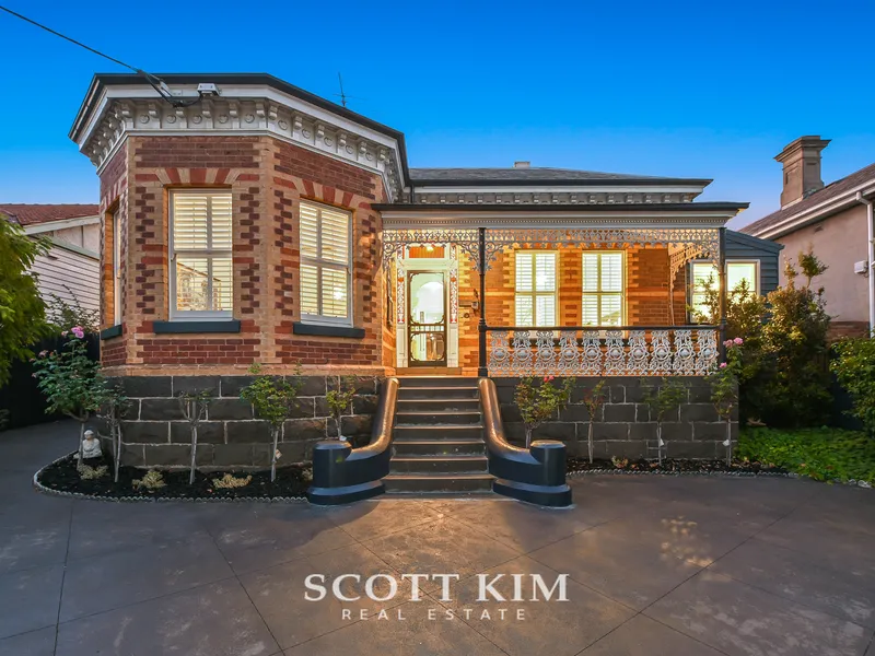 “ARRAS-COURT” - ONE OF MELBOURNE’S FINEST HOMES