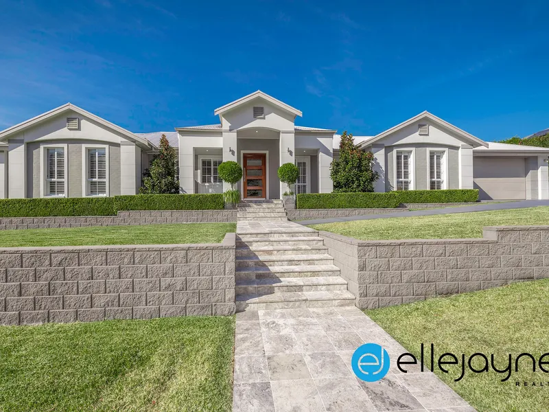 Modern Grandeur with prestigious 2016-built Masterton home, large shed and concreted side access on 1600m2 block