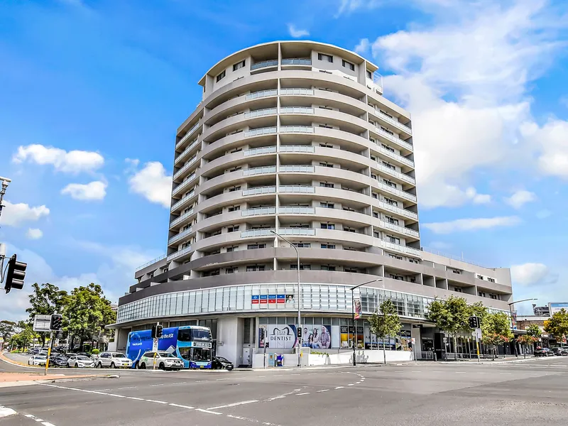 JUST LISTED BY HASH SOULTANI
