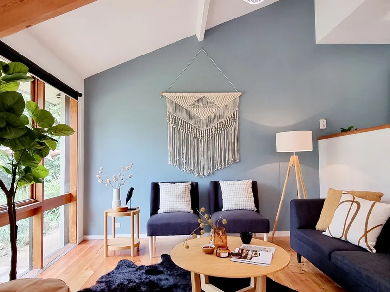 Funky home, big block, fab location!