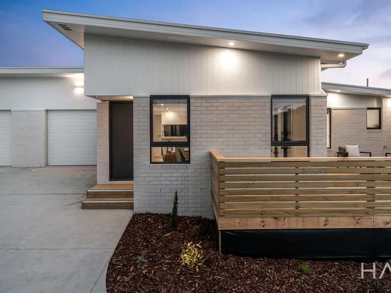 Contemporary Serenity & Convenience