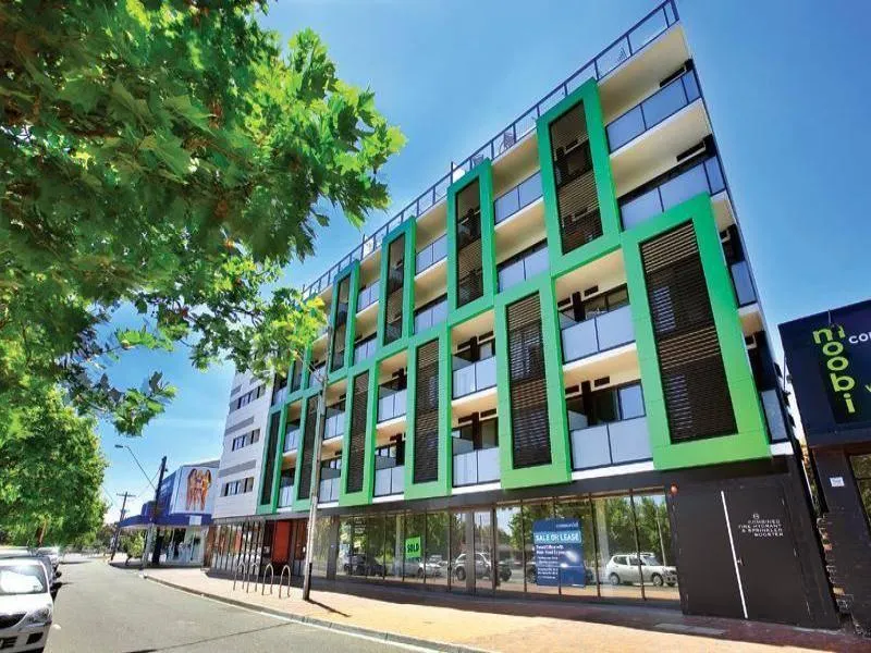 AFFORDABLE LUXYRY IN PRIME MALVERN POSITION