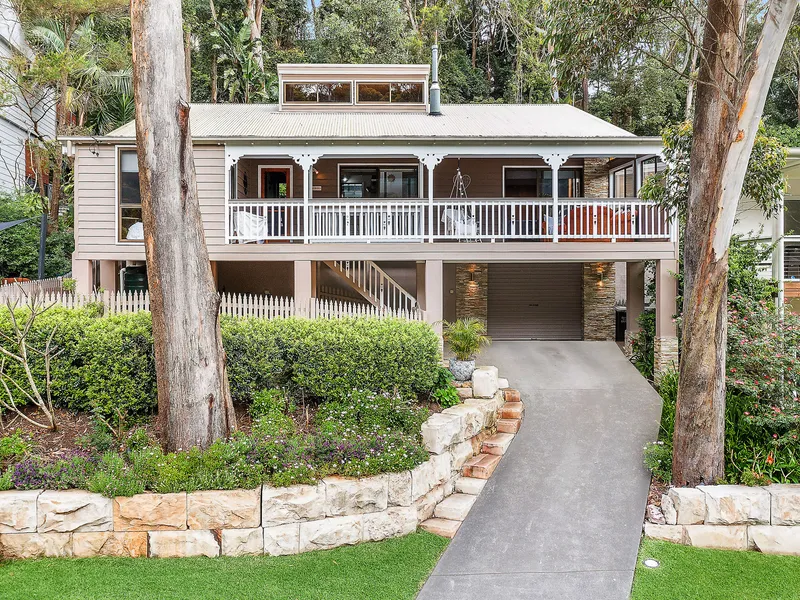 Three bedrooms beach home with office