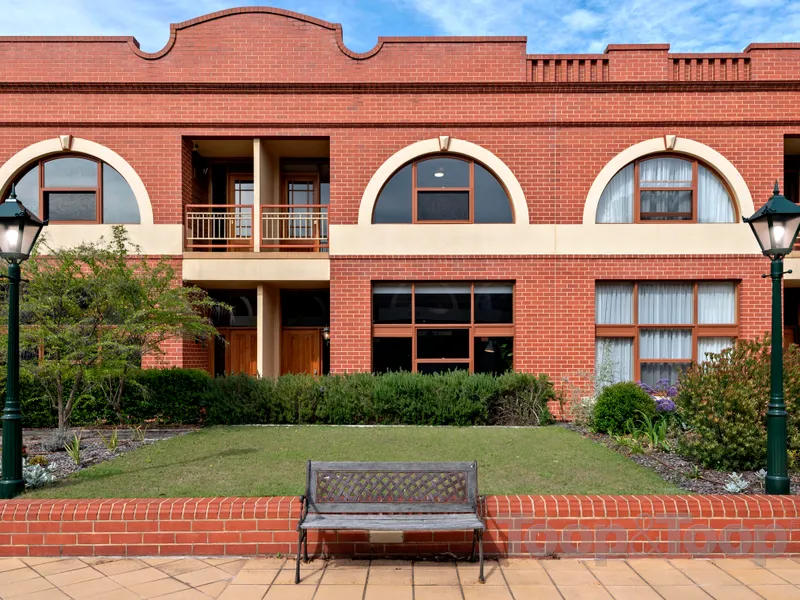 Iconic Jam Factory warehouse living on the City fringe